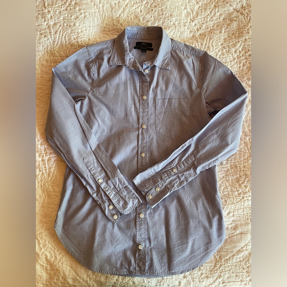 Jcrew women’s classic light blue button down size 00